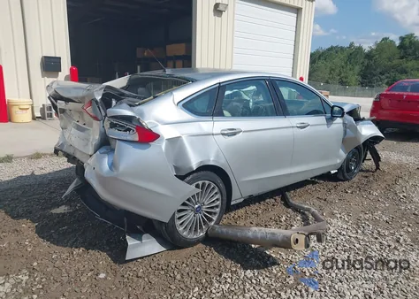 2016 Ford Fusion Titanium из США, поврежденный, VIN 3FA6P0K93GR301279